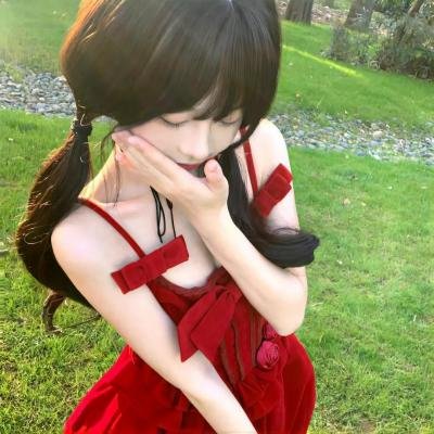 怪物少女妮莫娜